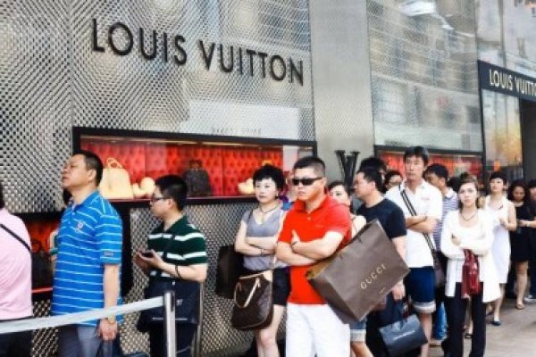Germania, paradisul cumpărătorilor de lux din Rusia, China, India şi ţările arabe